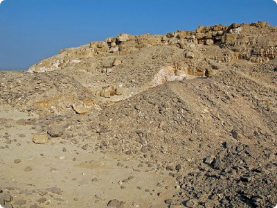djedefre_view_with_entrance.jpg