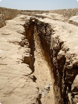 djedefre_boat_pit.jpg